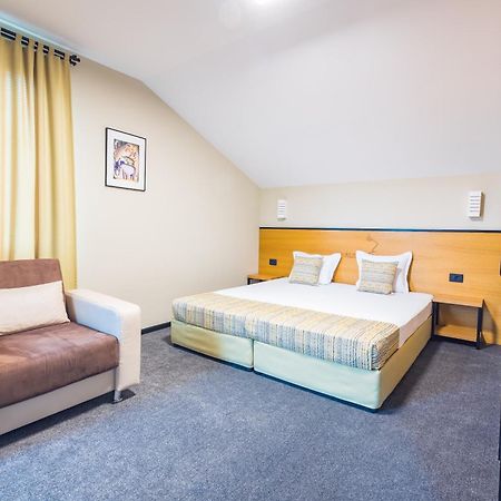 Hotel Albatros New Town سوزوبول المظهر الخارجي الصورة