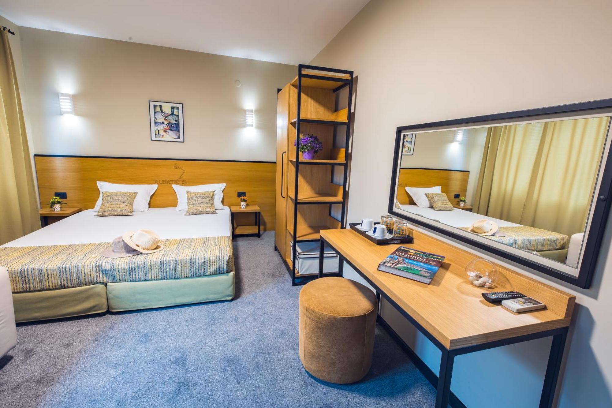 Hotel Albatros New Town سوزوبول المظهر الخارجي الصورة