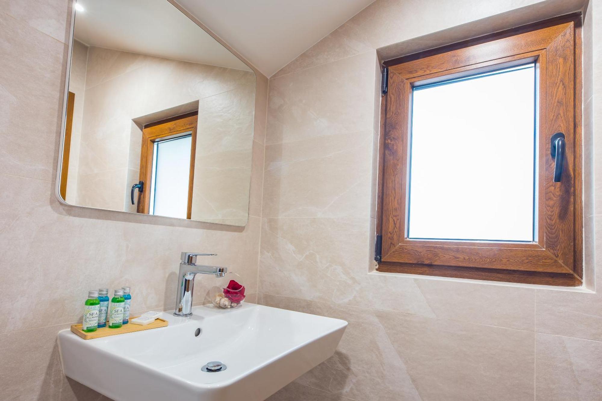 Hotel Albatros New Town سوزوبول المظهر الخارجي الصورة