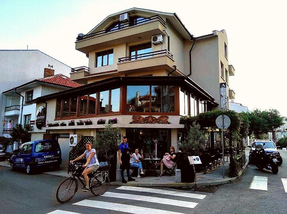 Hotel Albatros New Town سوزوبول المظهر الخارجي الصورة